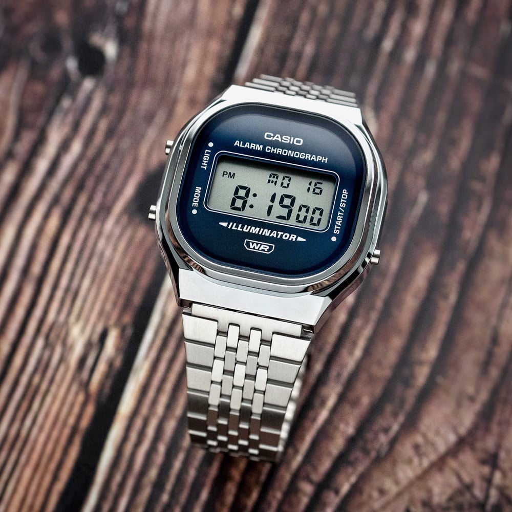 Casio Vintage Blue Dial Bracelet Watch A140WE-2AEF