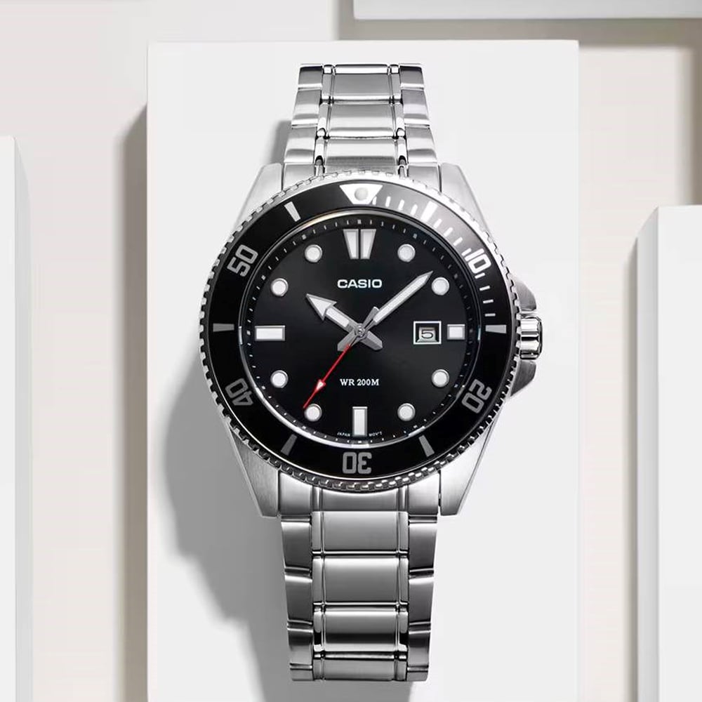 Casio Mens Diver Black & Silver Watch MDV-107D-1A1VEF