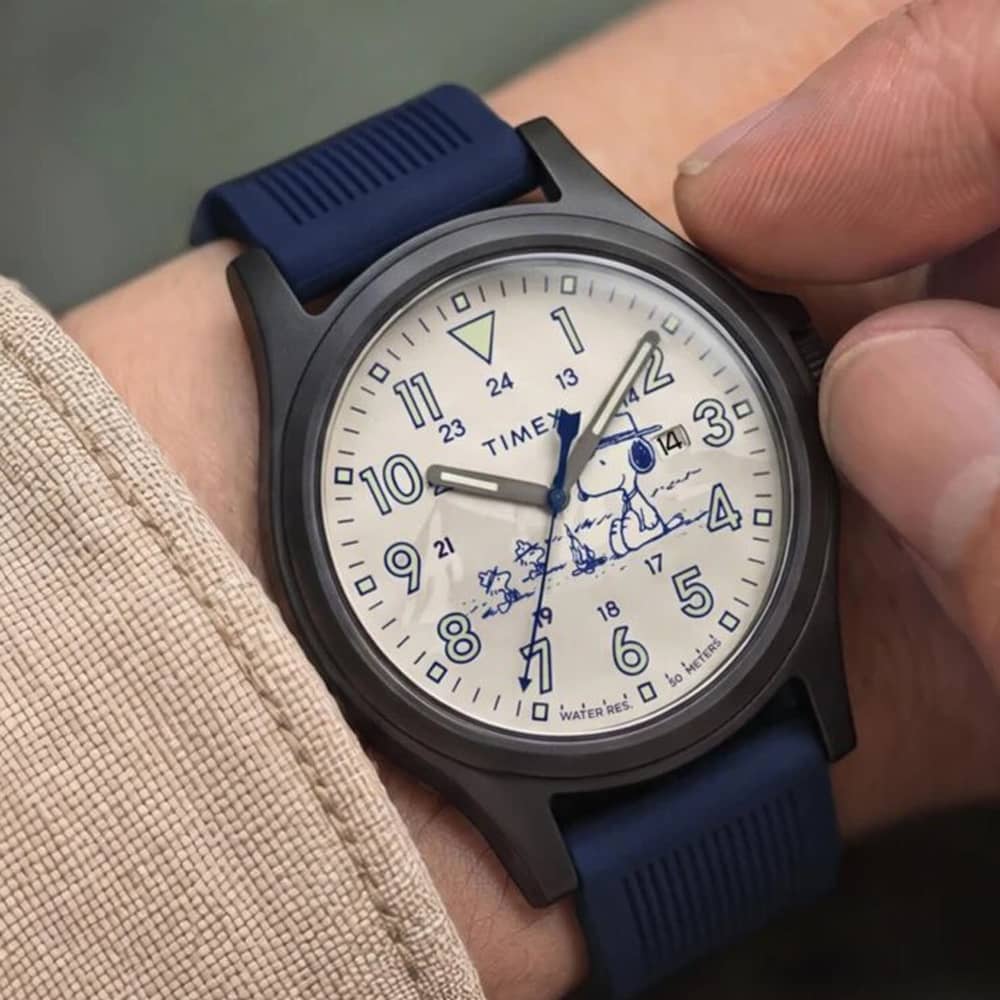 Timex Mens Peanuts Expedition Arcadia Beige Dial Strap Watch TW2Y84700