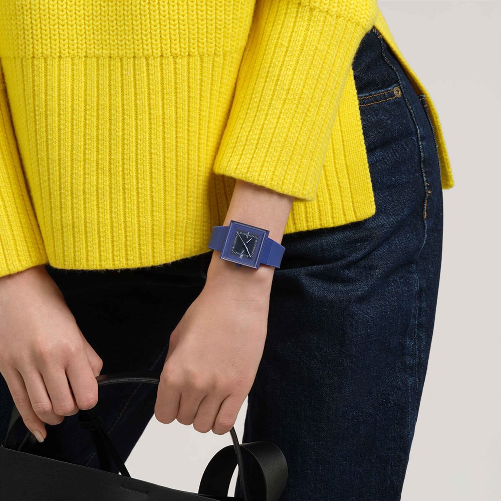 Swatch Unisex Squarely Blacklight Blue Watch SO34N700