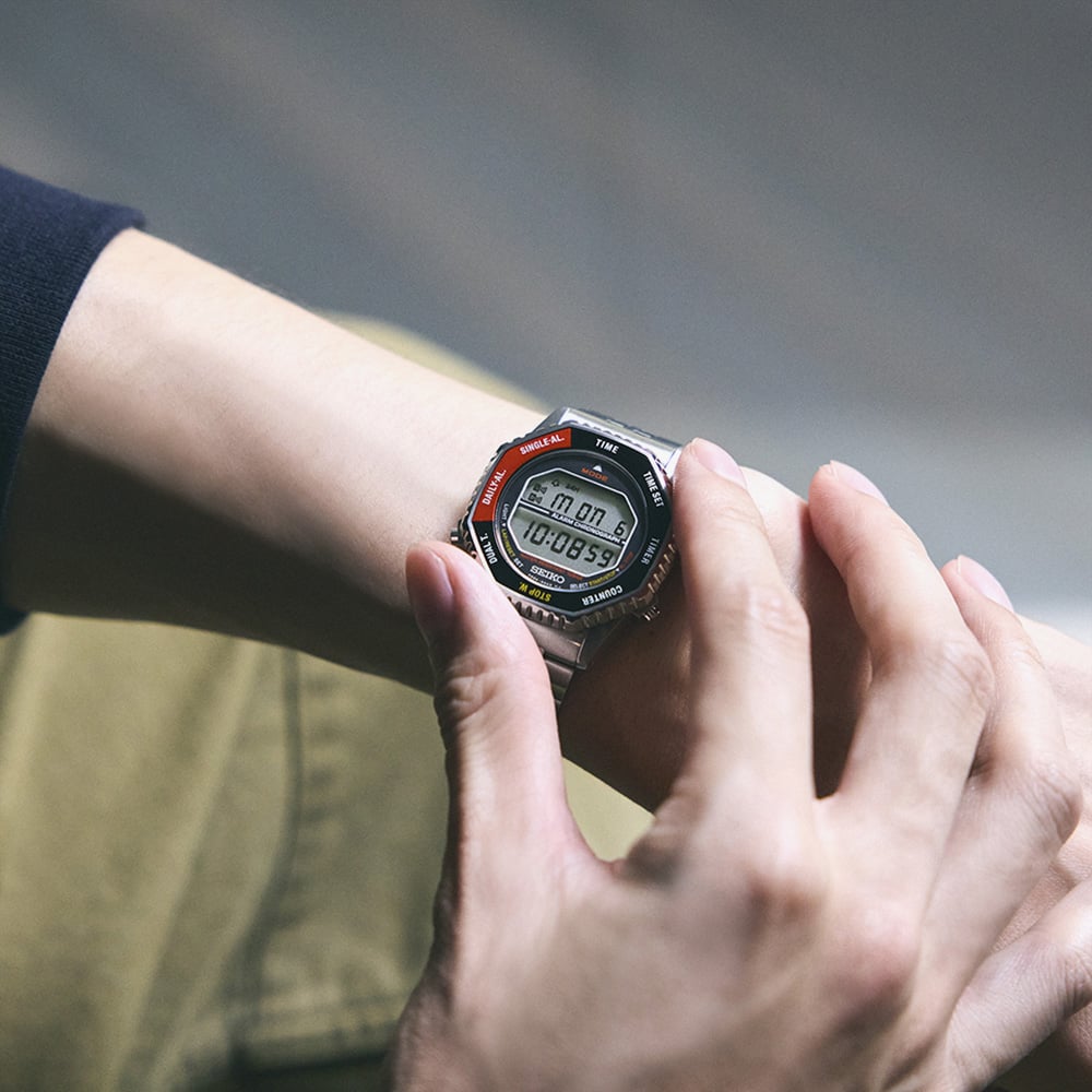 Seiko Digital Red & Black Bracelet Watch SMGG19P1