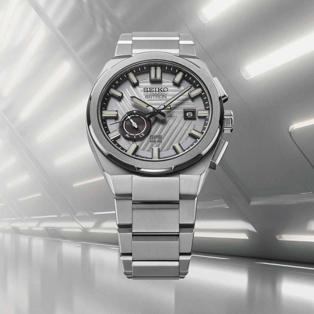 Seiko Mens Limited Edition Astron Solar System GPS Silvertone 'Earth' Bracelet Watch SSJ037J1