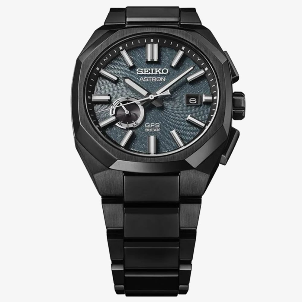 Seiko Mens Limited Edition Astron GPS Solar 'Spiral Galaxy' Titanium Bracelet Watch SSJ039J1
