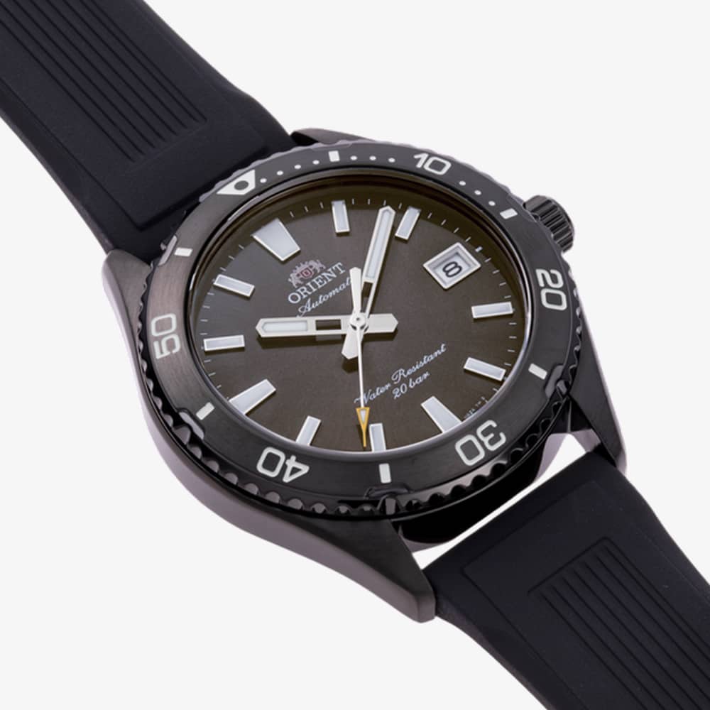 Orient Mens Mako 40 Black Dial Rubber Strap Watch RA-AC0Q10N