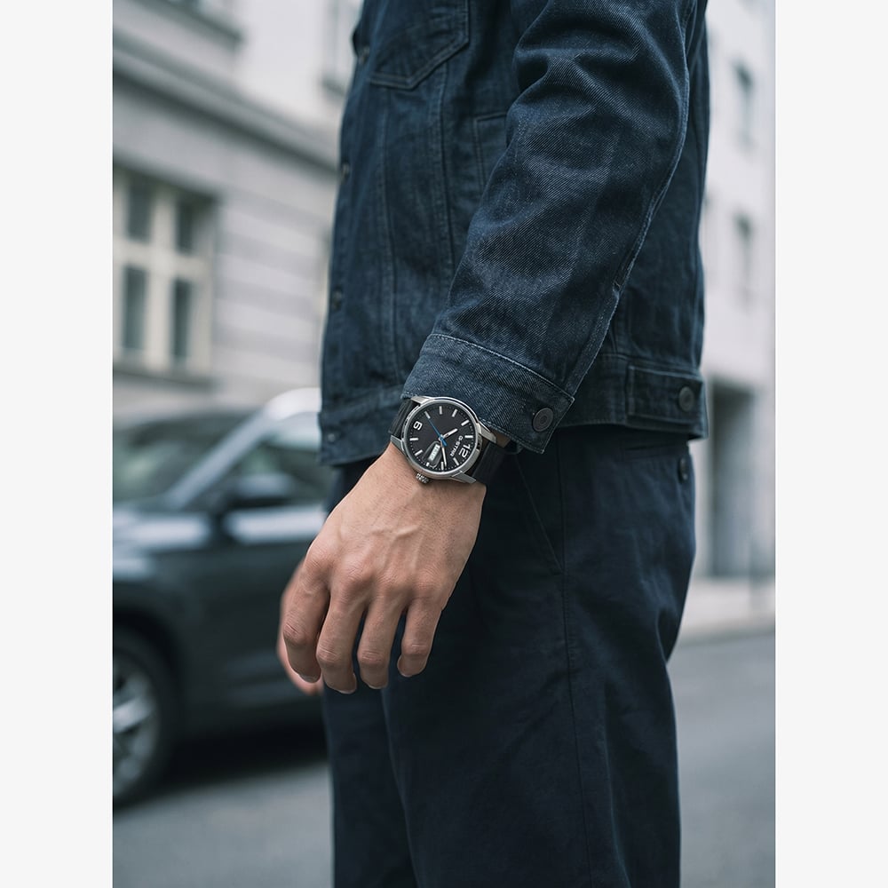 G Star Mens Selvedge Black Leather Strap Watch GSW.507.02
