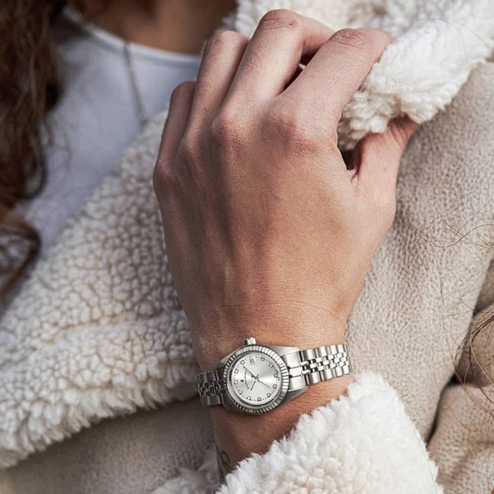Jacques du Manoir Ladies Inspiration Elegance 26mm Silver Dial Bracelet Watch NRO.02