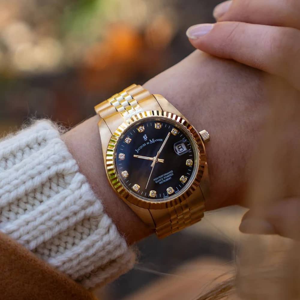 Jacques du Manoir Ladies Inspiration Elegance Black Dial Gold Tone Bracelet Watch NRO.21