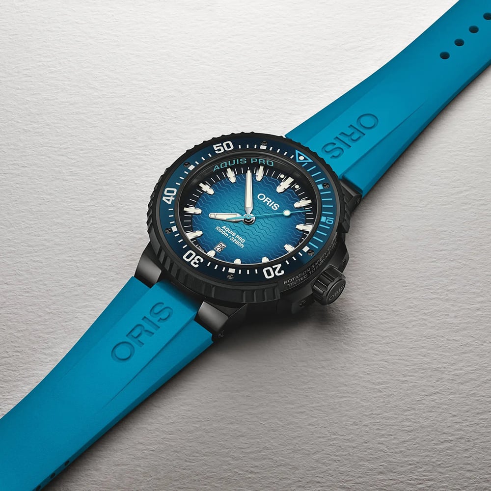 Oris Mens Aquis Pro 1000m Titanium Blue Rubber Strap Watch 01 733 7801 7255-Set