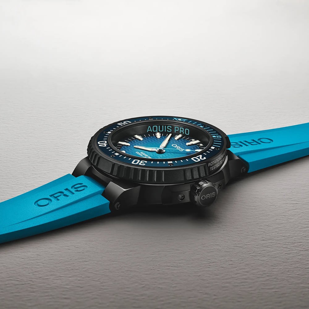 Oris Mens Aquis Pro 1000m Titanium Blue Rubber Strap Watch 01 733 7801 7255-Set