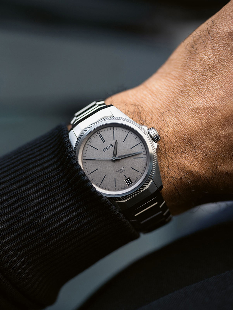 Oris Pro Pilot X Mens Titanium Grey Dial Watch 01 400 7778 7153-07 7 20 01TLC