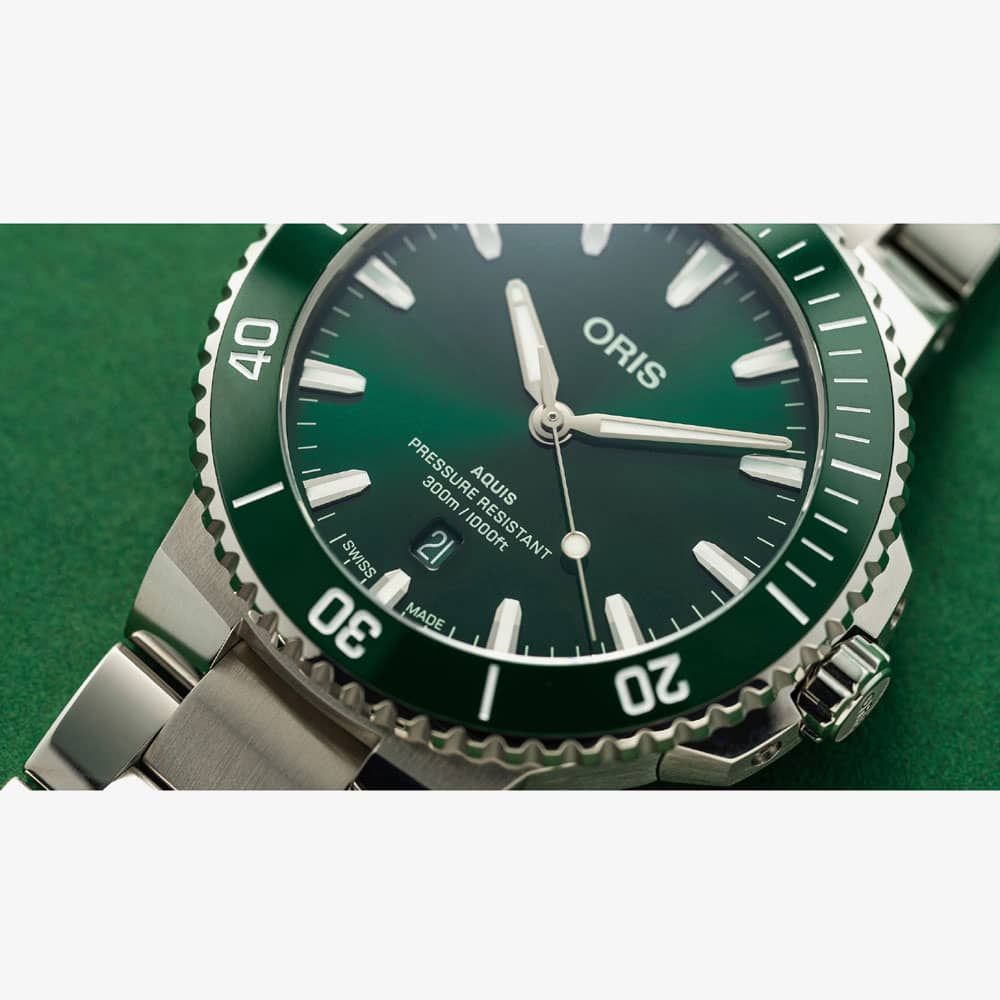 Oris Aquis Green Stainless Steel Watch 01 733 7789 4157-07 8 23 04PEB