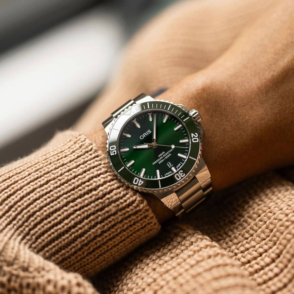 Oris Aquis Green Stainless Steel Watch 01 733 7787 4157-07 8 22 04PEB