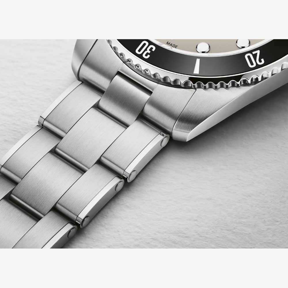 Oris Divers Date Beige Watch 01 733 7795 4051-Set