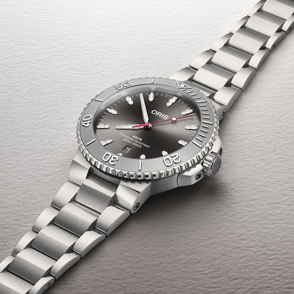 Oris Mens Aquis Date Relief Sunray Grey Dial Bracelet Watch 01 733 7789 4153-07 8 23 04PEB