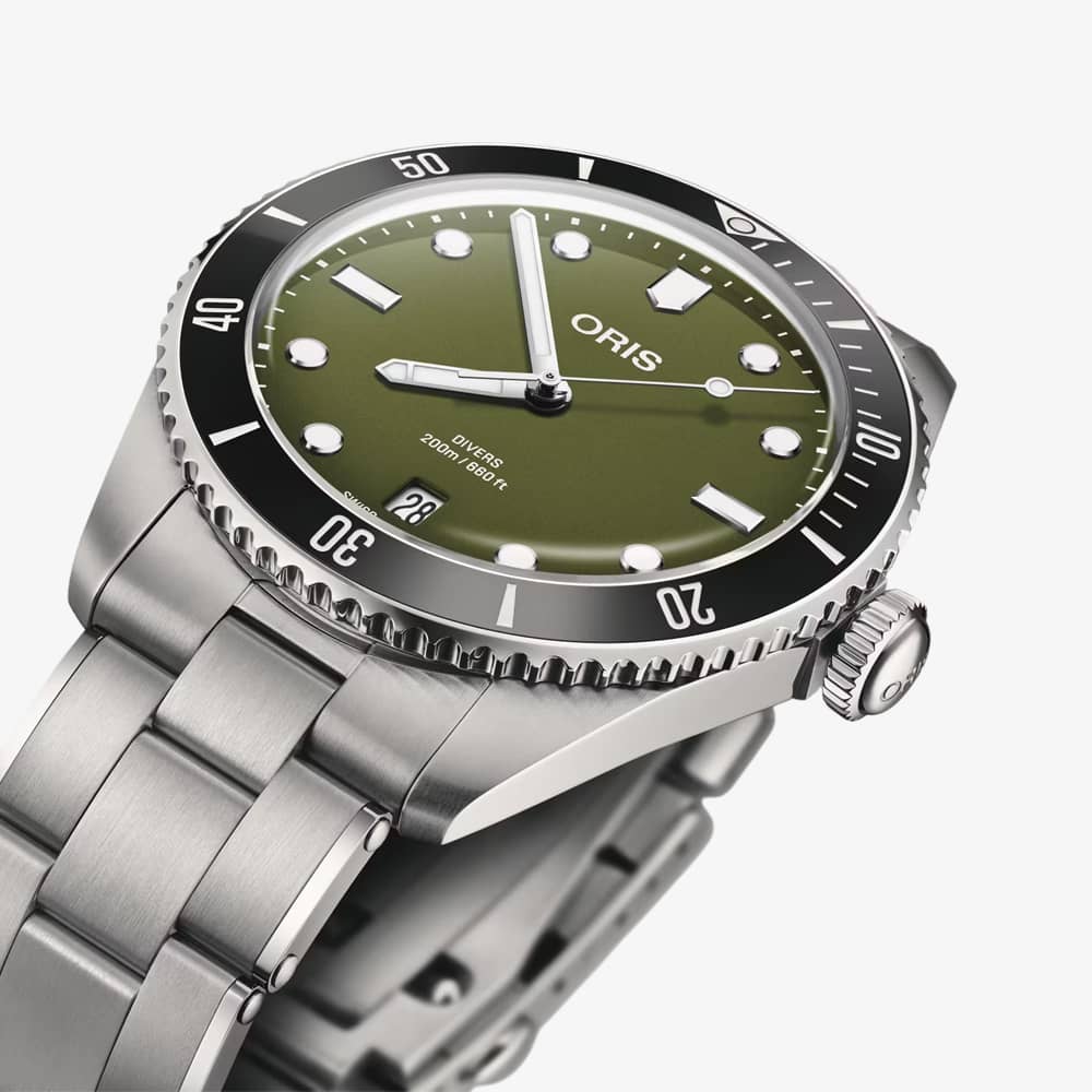 Oris Mens Divers Date Green Dial Bracelet Watch  01 733 7795 4057-Set