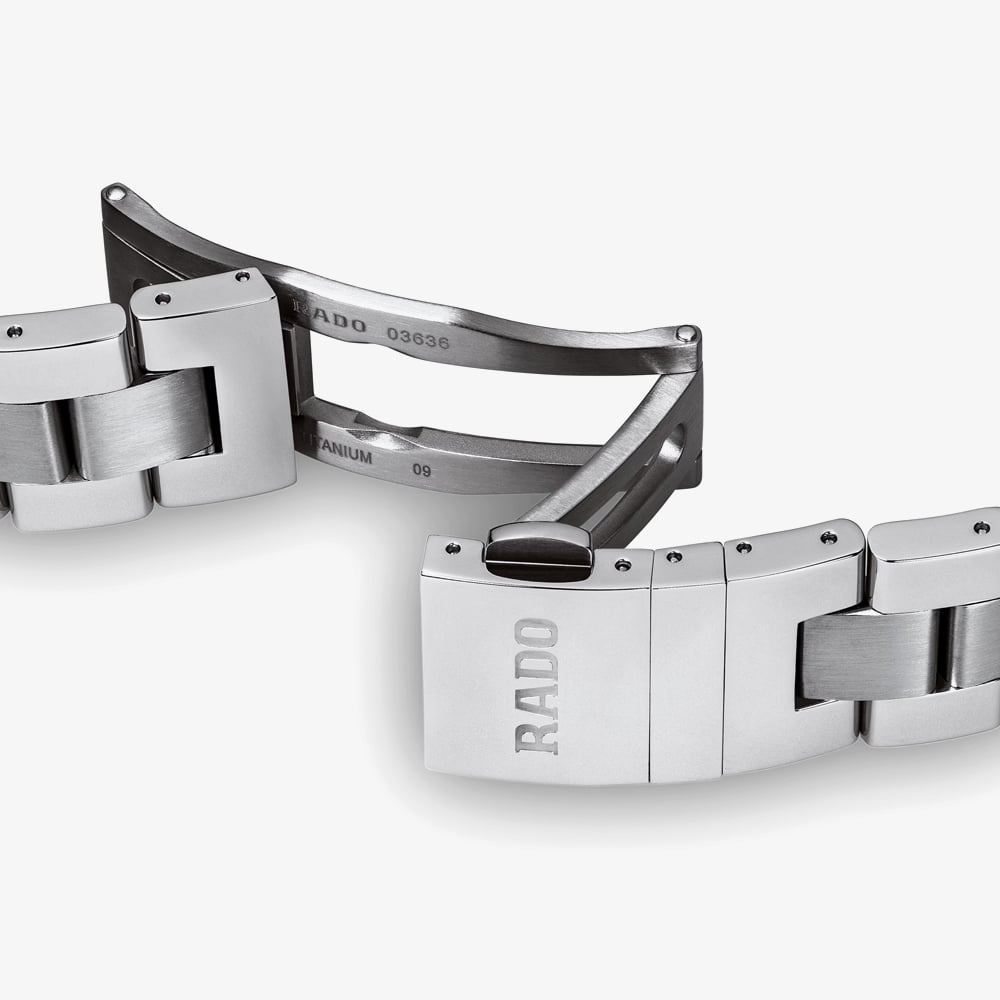 Rado Mens HyperChrome Quartz Chronograph Grey Ceramic and Steel Bracelet Watch R32259163