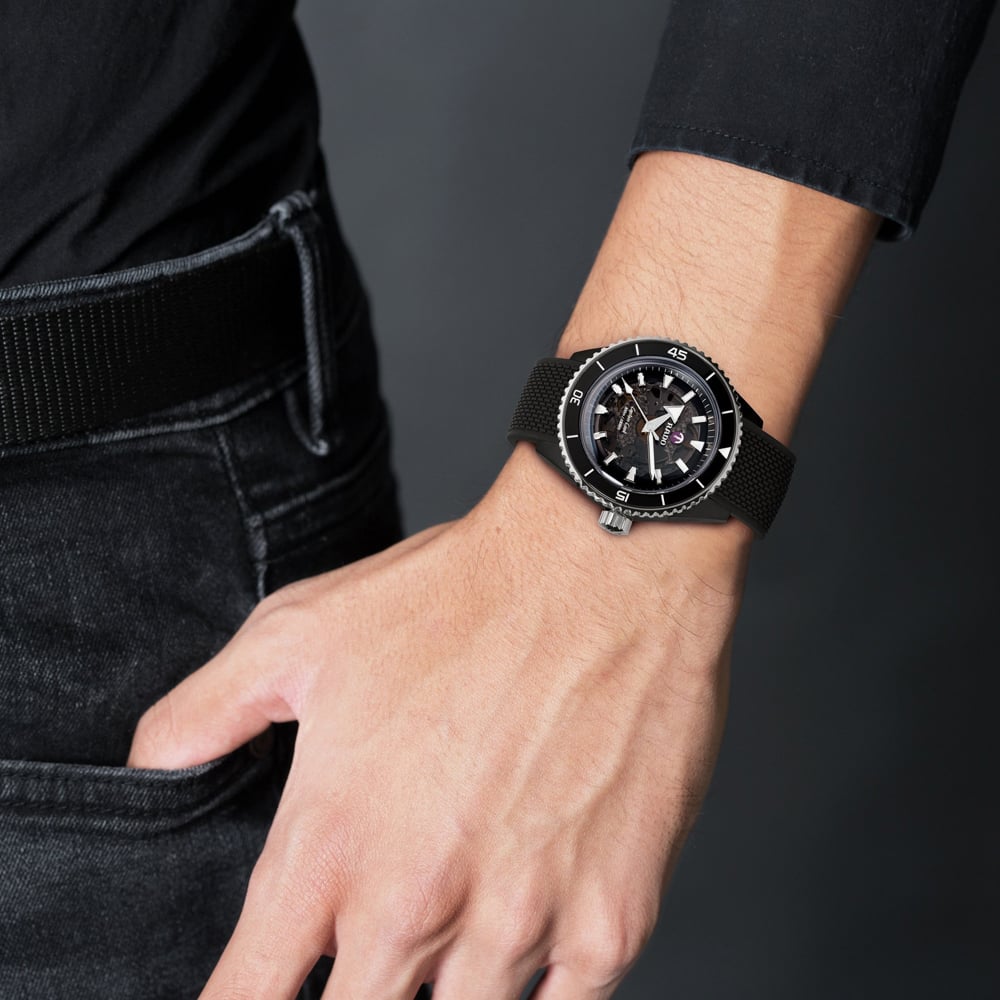 Rado Captain Cook High-Tech Ceramic Watch R32127156