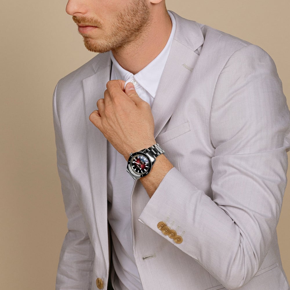 Rado Mens Captain Cook Automatic Watch R32105353