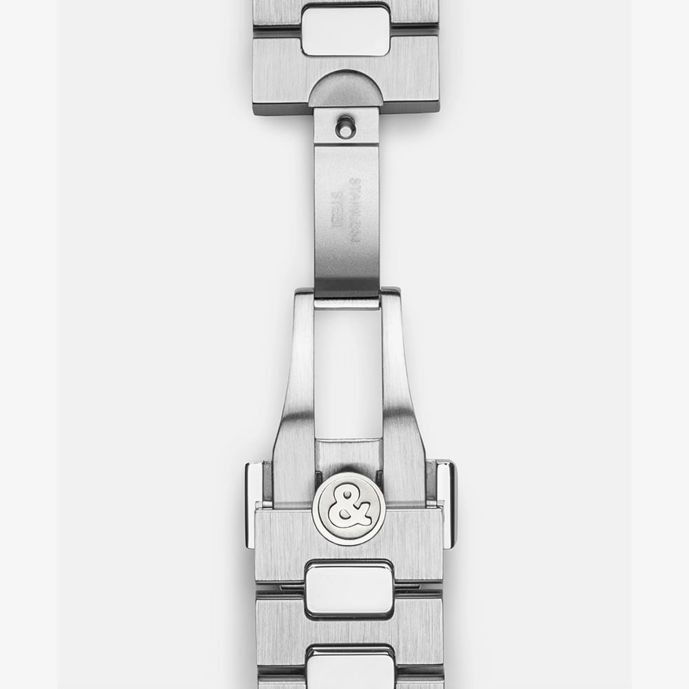 Bell & Ross Mens BR-05 Blue Dial Bracelet Watch BR05A-BLU-ST/SST
