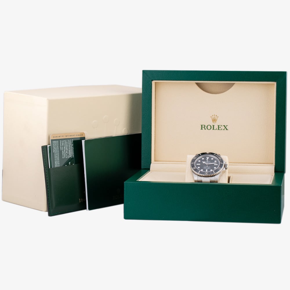 Pre-Owned Rolex Mens Submariner Watch 114060