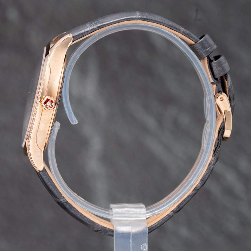 Pre-Owned OMEGA Ladies De Ville Tresor 18ct Rose Gold White Leather Strap Watch 428.58.36.60.02.001