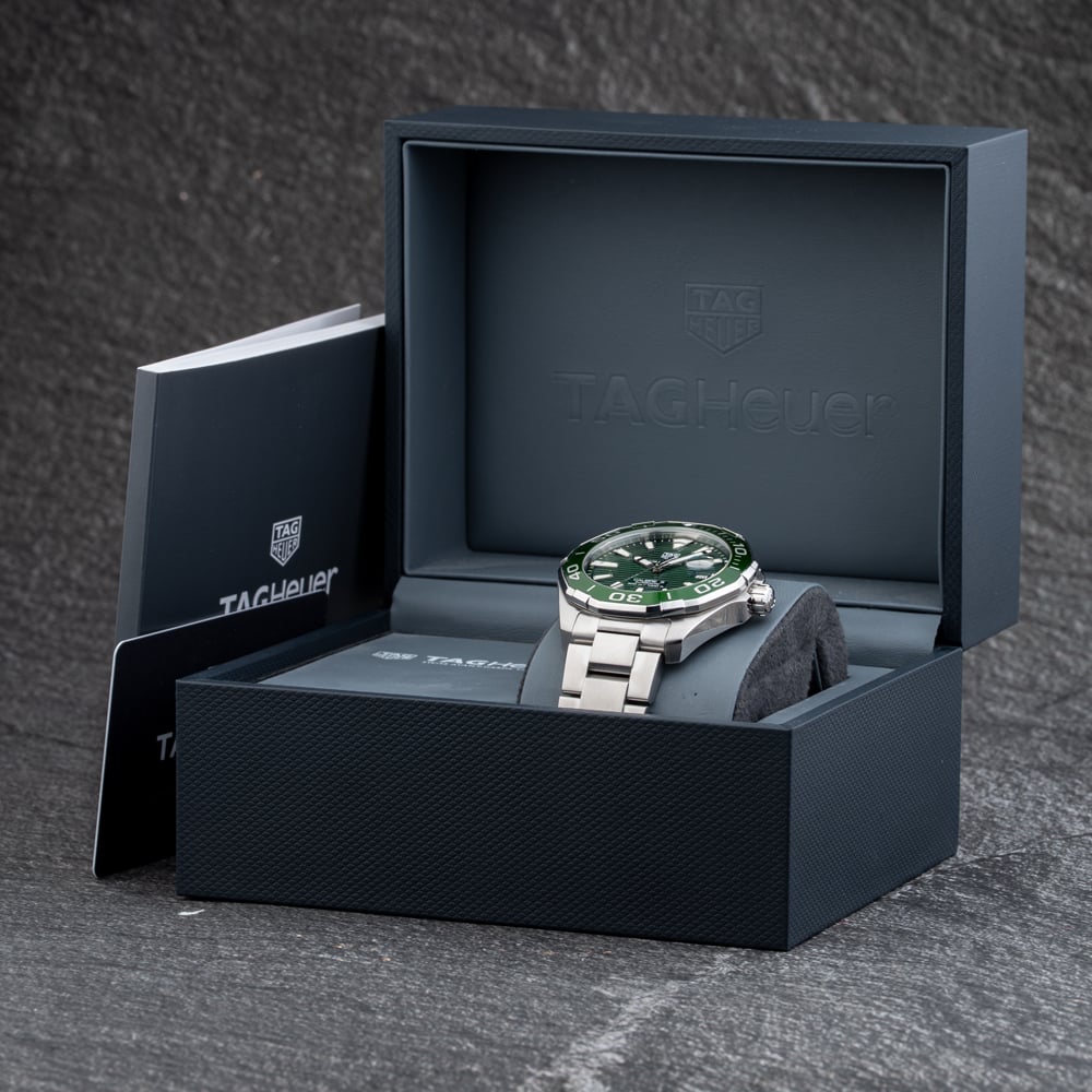 Pre-Owned TAG Heuer Mens Aquaracer Calibre 5 43mm Green Dial Bracelet Watch WAY201S.BA0927