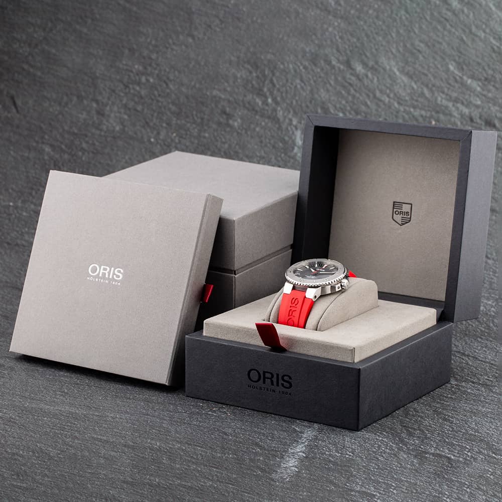 Pre-Owned Oris Aquis Watch 01 733 7730 4153-07 4 24 66EB