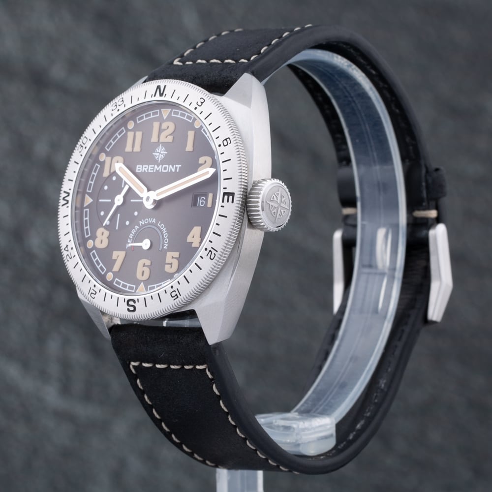 Pre-Owned Bremont Mens Terra Nova Turning Bezel Power Reserve Black Leather Strap Watch TN40-PWR-SS-BK-L-S