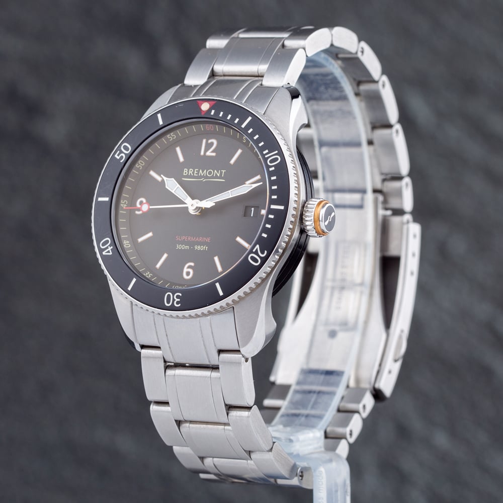 Pre-Owned Bremont Mens Superocean Black Dial Silver Bracelet Watch S300