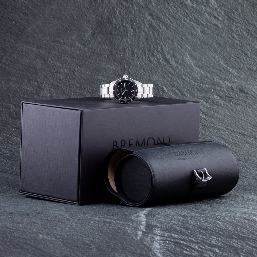 Pre-Owned Bremont Mens Superocean Black Dial Silver Bracelet Watch S300