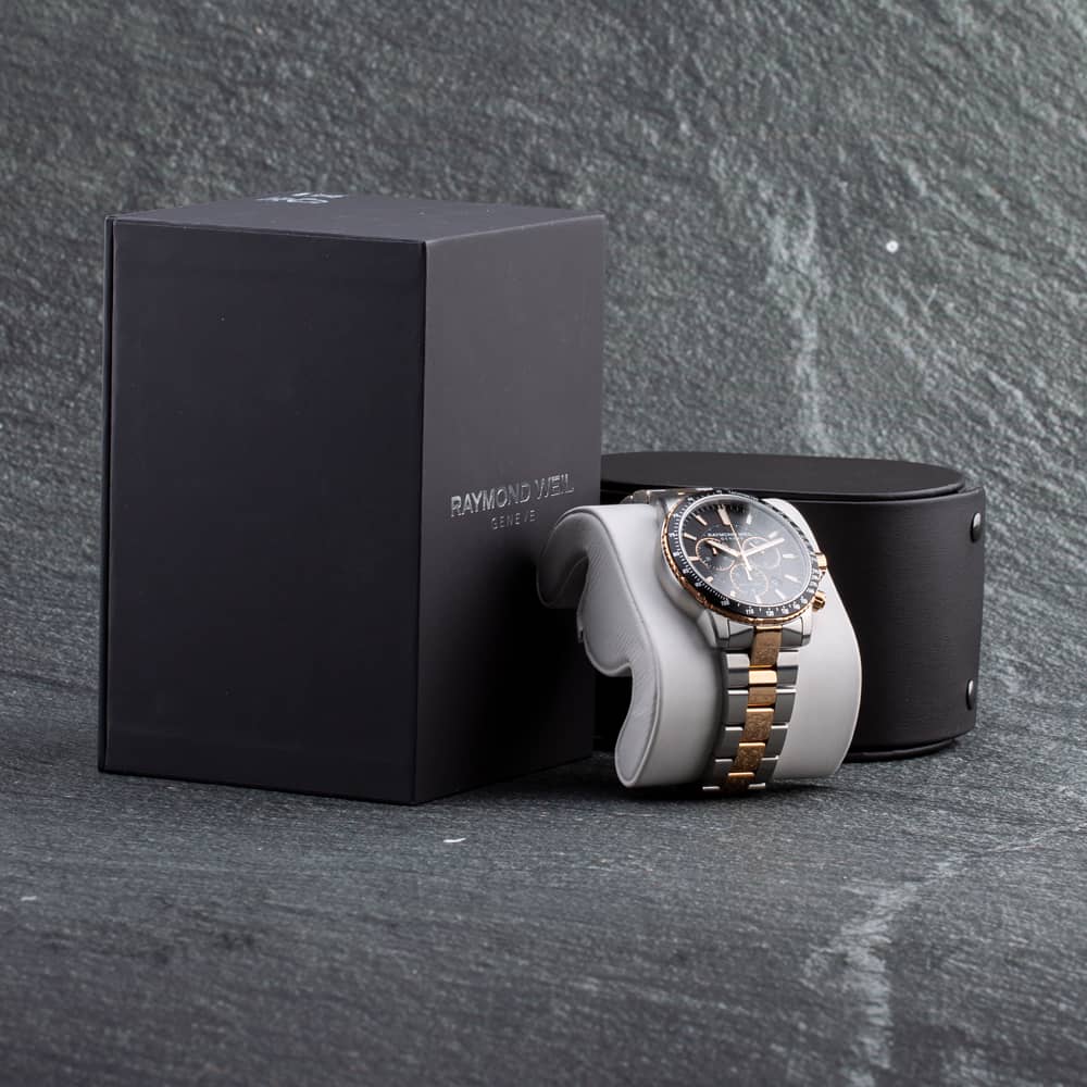 Pre-Owned Raymond Weil Mens Tango Black Dial Two Colour Bracelet Watch 8570