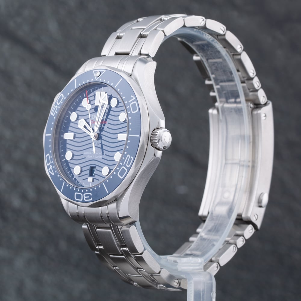 Pre-Owned OMEGA Mens Seamaster Diver 300M Blue Dial Bracelet Watch 210.30.42.20.03.001