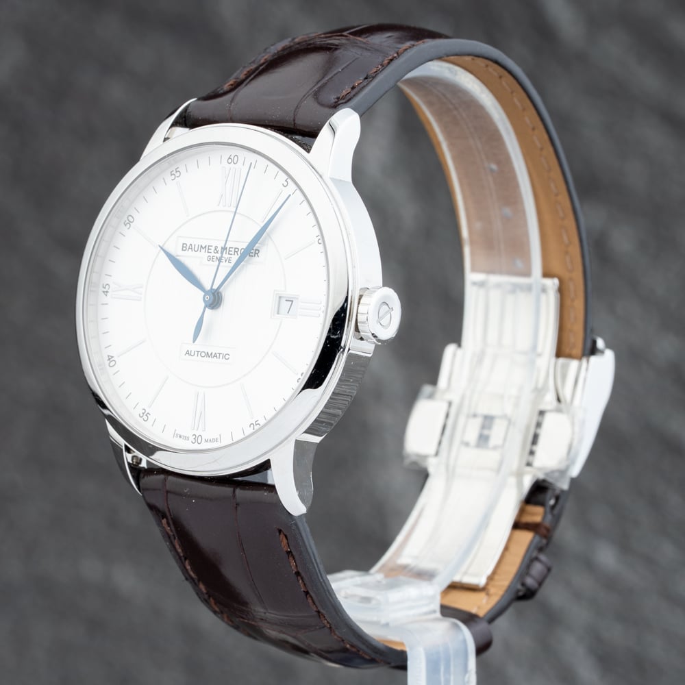 Pre-Owned Baume & Mercier Mens Classima Silver Dial Leather Strap Watch 10214