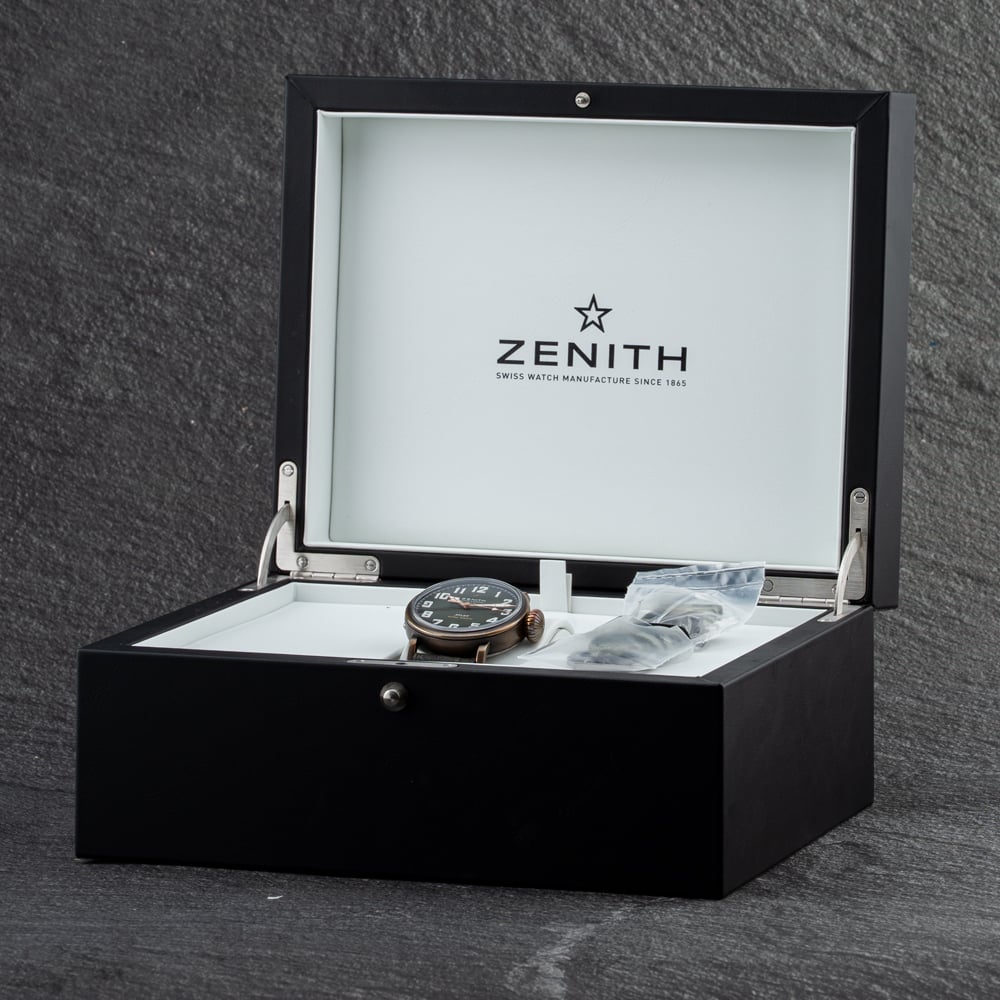 Pre-Owned ZENITH Mens Pilot Extra Special Green Leather Strap Watch 29.2430.679