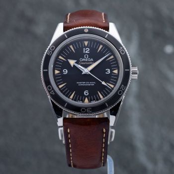 Pre-Owned OMEGA Mens Seamaster 300 Black Dial Brown Leather Strap Watch 23332412101002